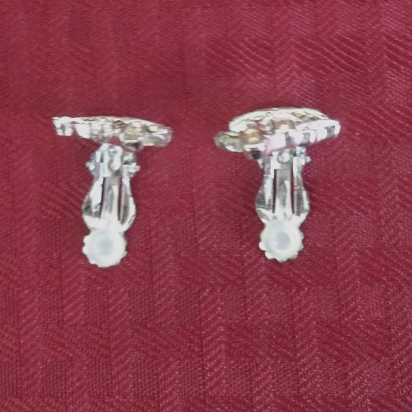 Vintage Kitsch Glam Old Fashion Candlestick Phone Clip On Rhinestone Earrings - Picture 4 of 4